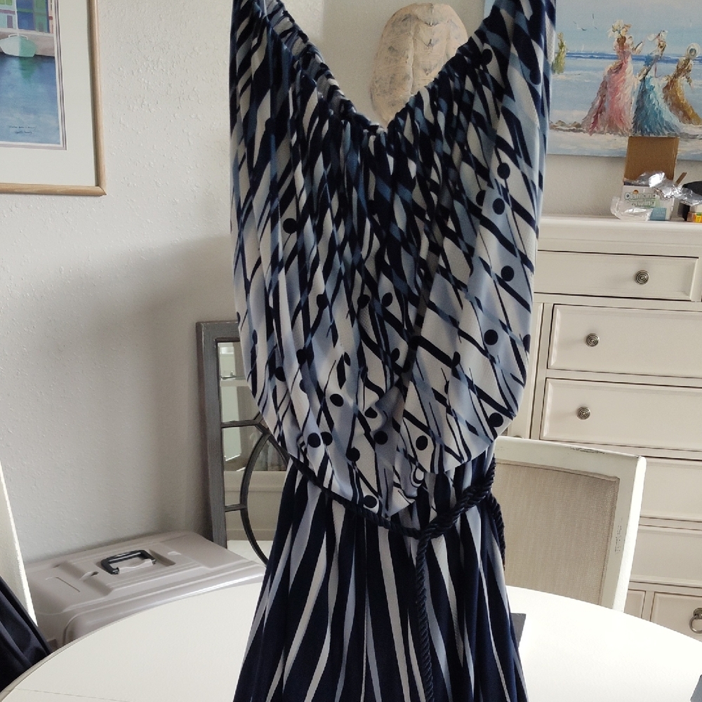 Patchington Black and White Backless Cocktail Dress with Plunge Neckline